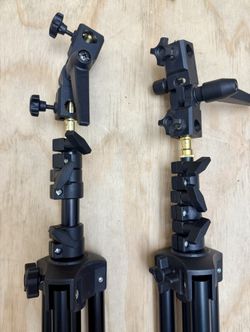 Photography Light Stands with Four Umbrellas 