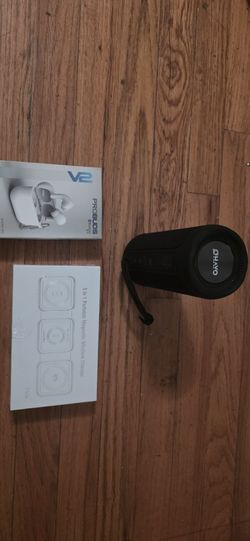 BLUETOOTH SPEAKER AND EARBUDS BUNDLE 