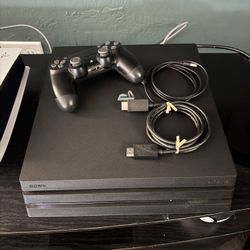 PlayStation 4 Pro 1TB w/ Cords And Controller
