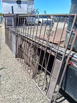 2 Piece Gate With Hinged Mounts 176x64 Read Description 