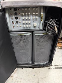 Kustom Profile System OnePA with Shure SM58