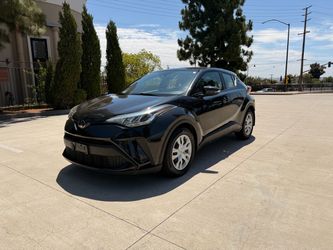 2021 Toyota CHR LE - 73K Miles - Clean title - Free Warranty