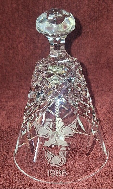 1986 Waterford Crystal Bell 12 days of Christmas • 3 French Hens C18P051