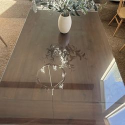 6 person dinning table with glass top