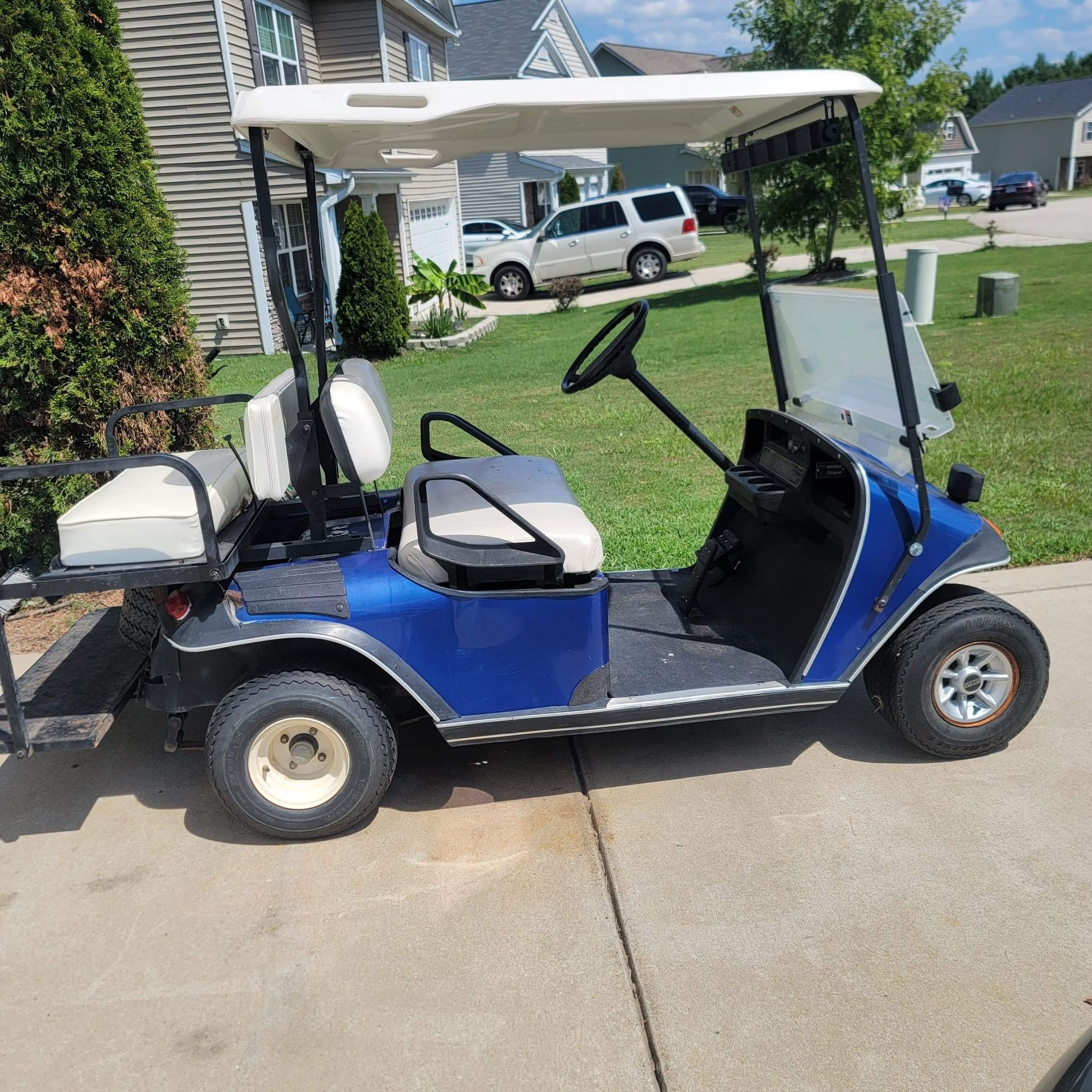 Ezgo 1994 Blue And White 4 Seater for Sale in Georgetown, SC - OfferUp