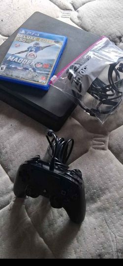 Ps4 slim & accessories