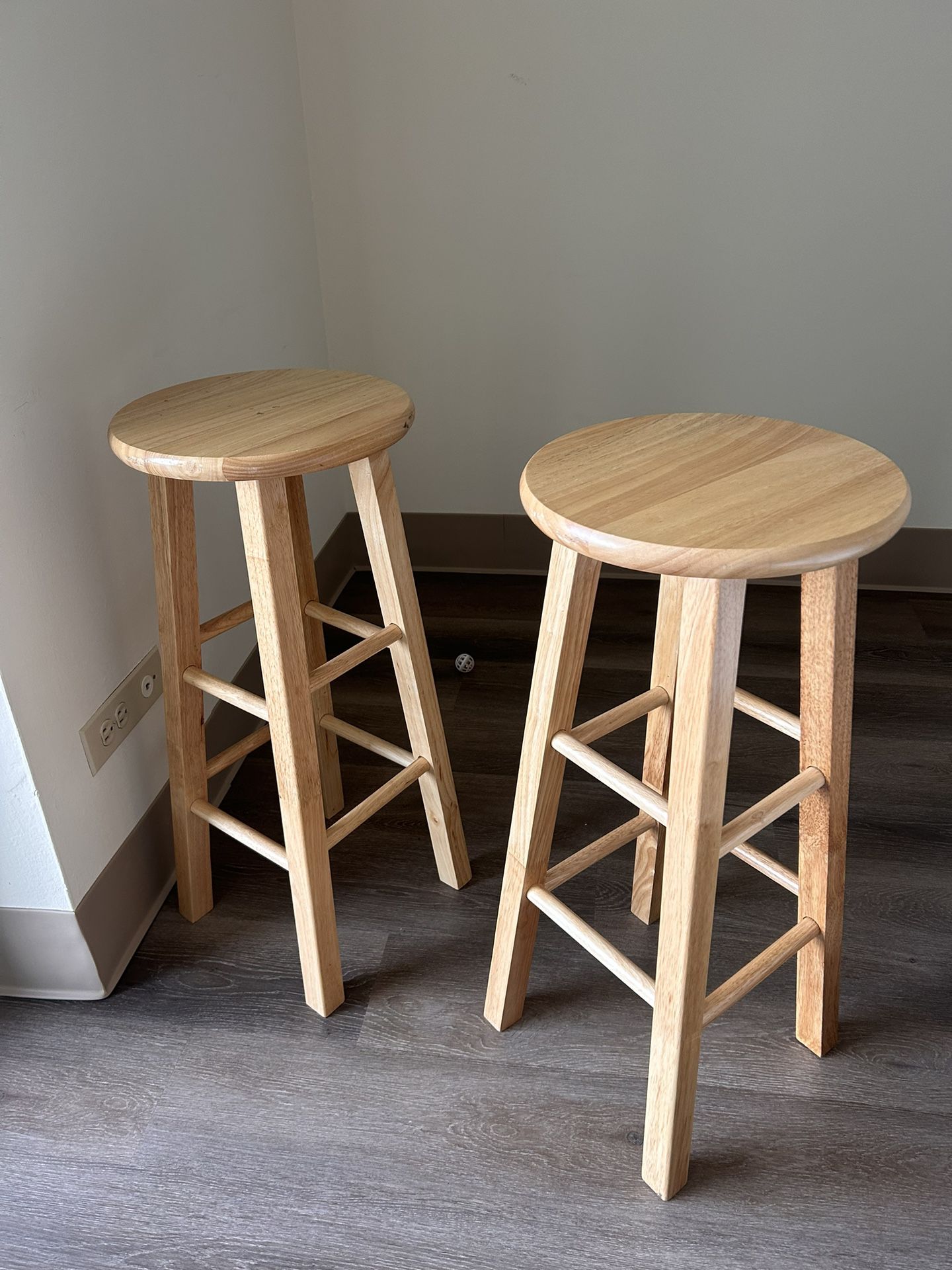 Wooden High Top Chairs 