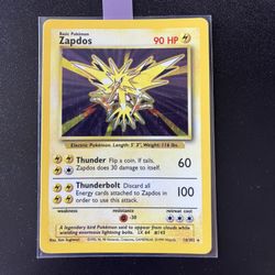 Zapdos - Holographic Base Set Pokemon Card