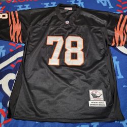Used Cincinnati Bengals ANTHONY MUNOZ jersey, Size 56 (XXL)