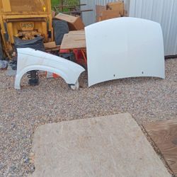 I Selling Hood And Fender  For S10  Good Condition $80 