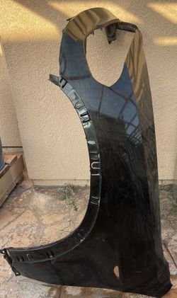 11-13 BMW X-5 Left Fender Black Color