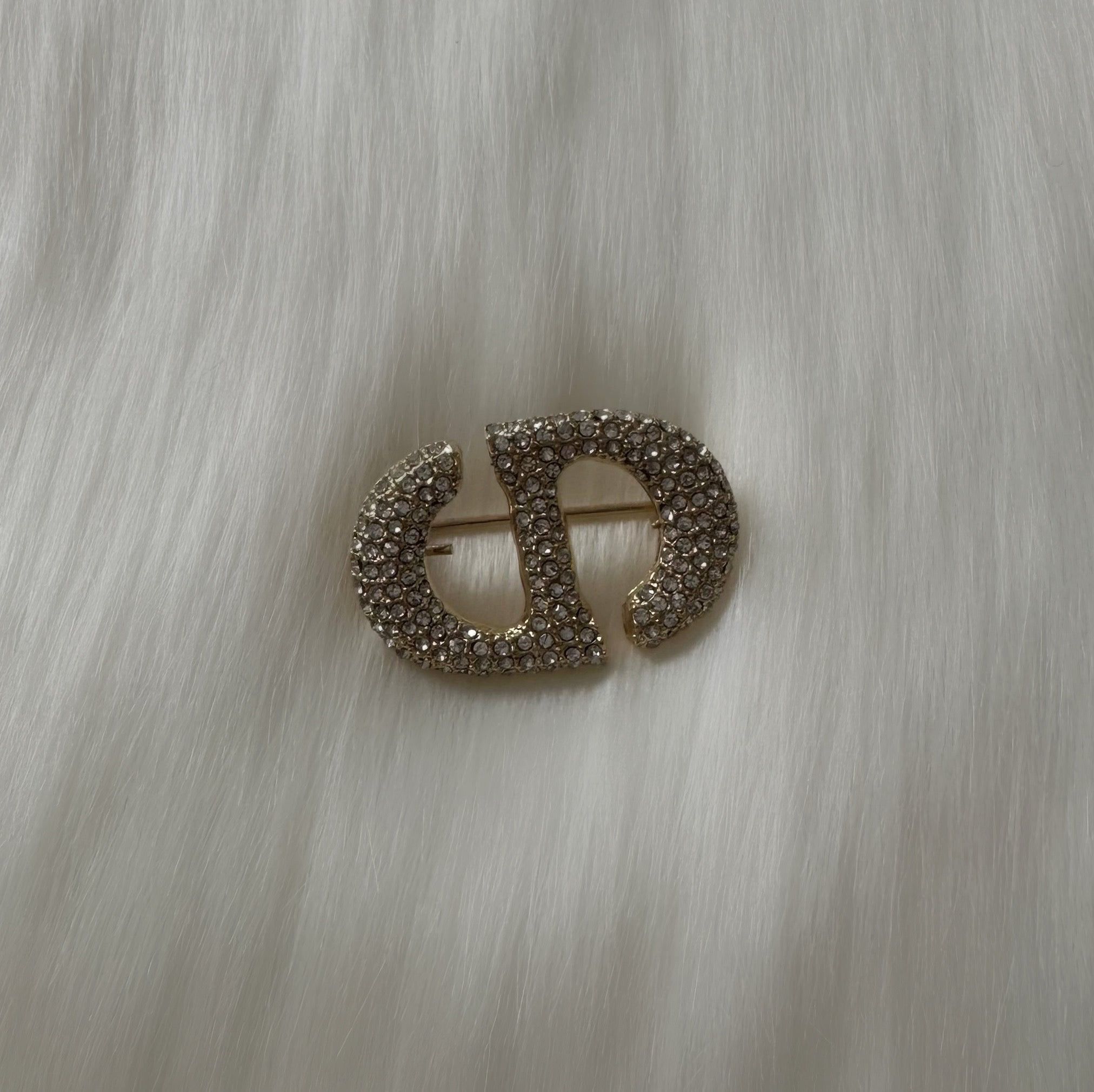 CD Rhinestone Brooch