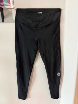 Skims leggings size medium plus extra