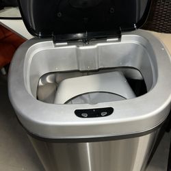 Sensor Nine Star Trash Can 