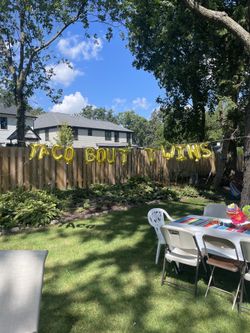 “Taco Bout Twins” Balloon Banner