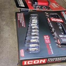 Locking Flex Head And Ratchet Pizza 35 Piece And Professional Flex Ratcheting Rent Set 8 To 19 Mm Extra Long