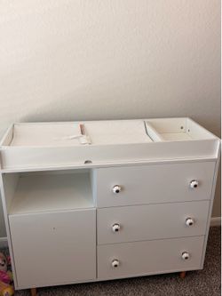 White Changing Table/Dresser