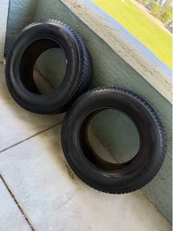 Michelin Defender LTX M/S tires in LT285/65R20.