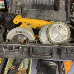 Dewalt 6”  18 Volt Trim Saw