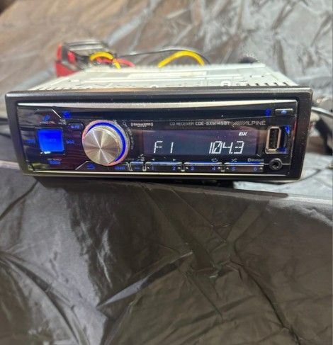Alpine Indash Cd Bluetooth USB Player