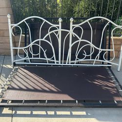 Girls Day Bed - Trundle Bed