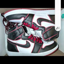 Jordan 1 Bloodlines Tried On 