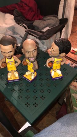 Bobble head