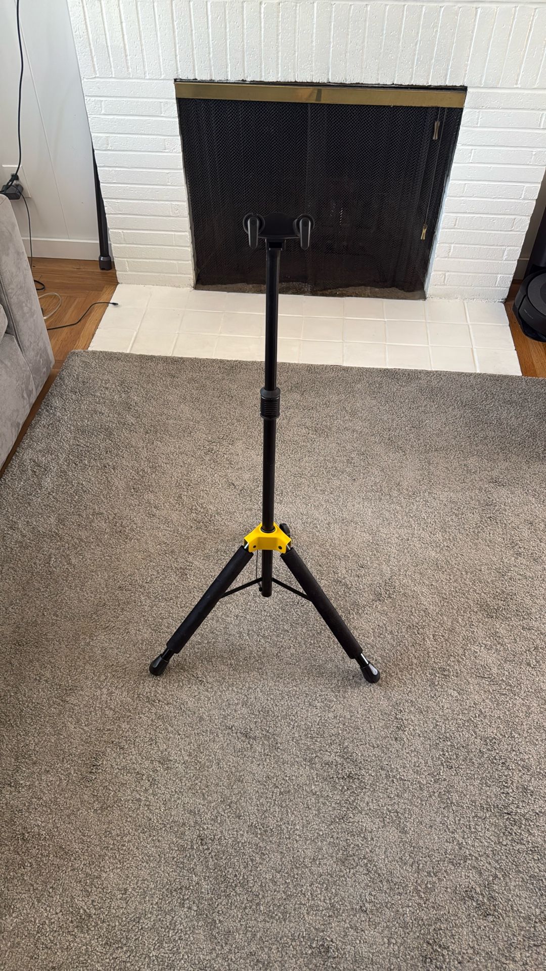 Hercules GS414B Plus Guitar Stand β $40 (Richmond 94804)
