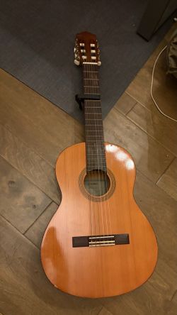Yamaha CGS102 Guitar