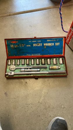 G.L. Company Mark 1 16 Piece Half Inch Drive Socket Wrench Set Made In Japan