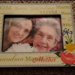 Planet Home Mother Grandma Musical Picture Frame