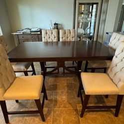 Elegant Espresso Dining Room Set  - 6 Chairs - Like New!