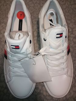 New women Tommy Hilfiger tennis shoes size 7