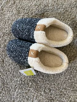 Slippers size 5-6