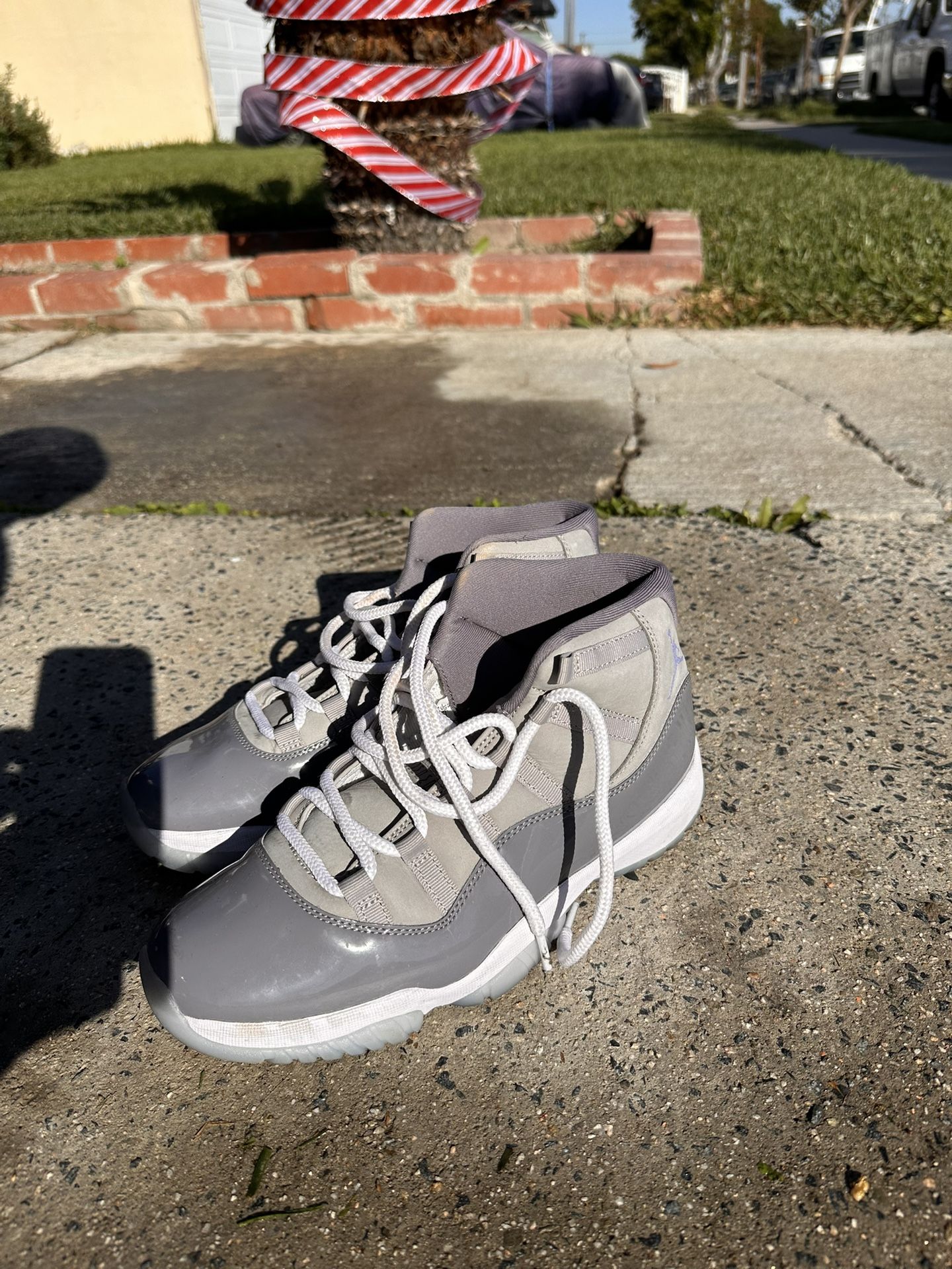 Jordan 11 Cool Gray Size 10. Slightly Used. 