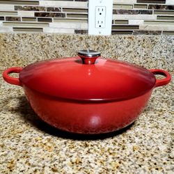 DISCONTINUED  Le Creuset   26cm  4.5qt Soup Pot  Cherry Red Cast Iron Round