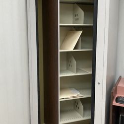 Recovering file cabinet 