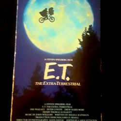 E.T. RARE GREEN & BLACK VHS 1982/1988

PREOWNED/USED

The Extra-Terrestrial