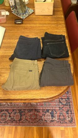 30 X 30 Calvin Klein, Banana Republic, Jachs NY