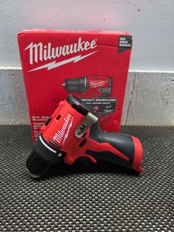 Milwaukee
Drill Driver