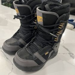 Vans Snowboard Boots  Woman Size 7