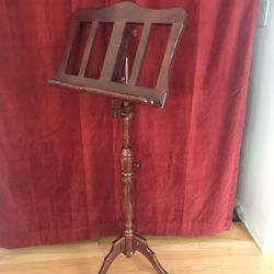 Wooden Baroque Style Music Stand - Mahogany