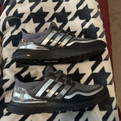Adidas Ultraboost Silver Medal Size 10