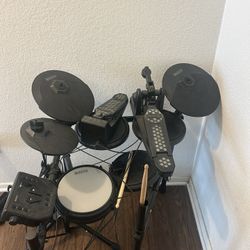 Simmons Electric Drum Set 