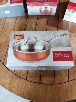 Stainless steel saute  pan 9.5 in