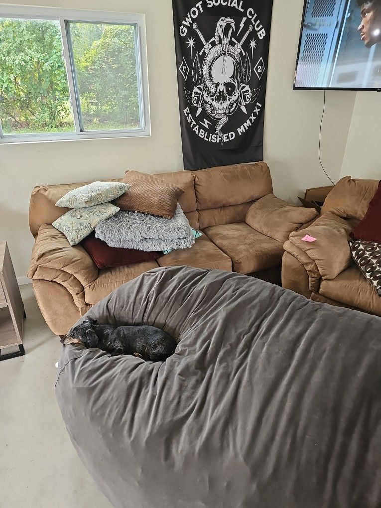 Couch and Love Seat With Pillows