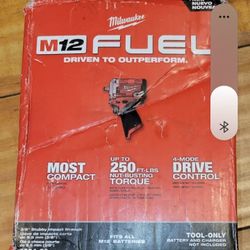 Milwaukee 2554-20 M12 12V Stubby 3/8 in. Impact Wrench (Tool-Only), New
