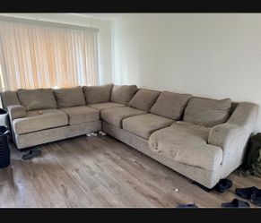 FREE COUCH