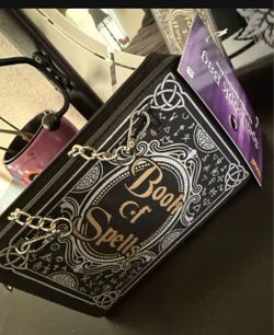 Spirit Halloween purse