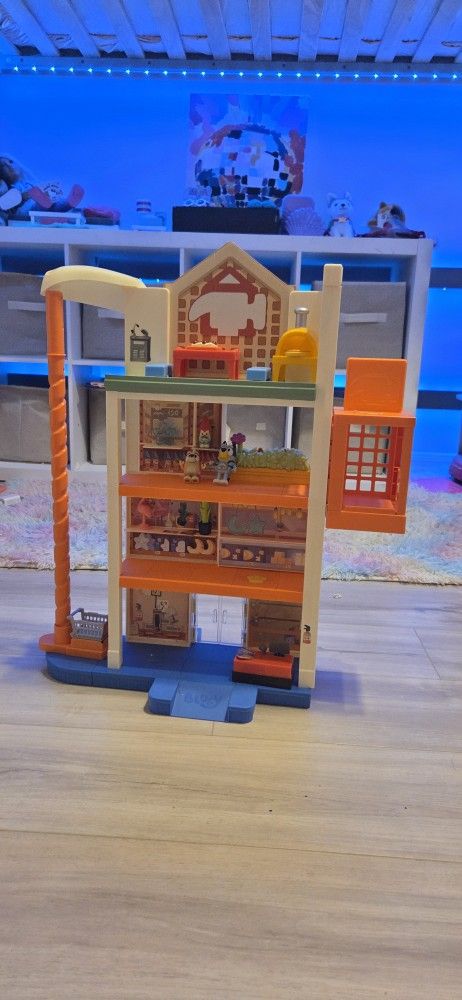 Blueys House Like New